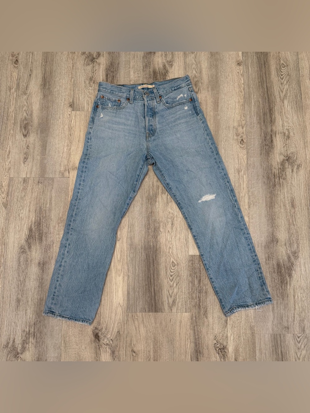 Levi’s Wedgie Straight Jeans Size‎ 27 High Rise Distressed Denim